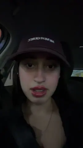 נראלי שאני לא יוצאת מהבית יותר בחיים באלי להתאבד