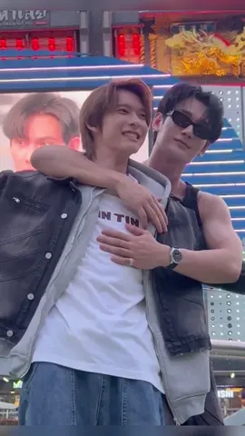 Anh thì  #halfsavage - Em thì #TinTin . 2 CEO đi check in led ❤️ #pavelphoom #ppoohkt #สิงสาลาตาย 