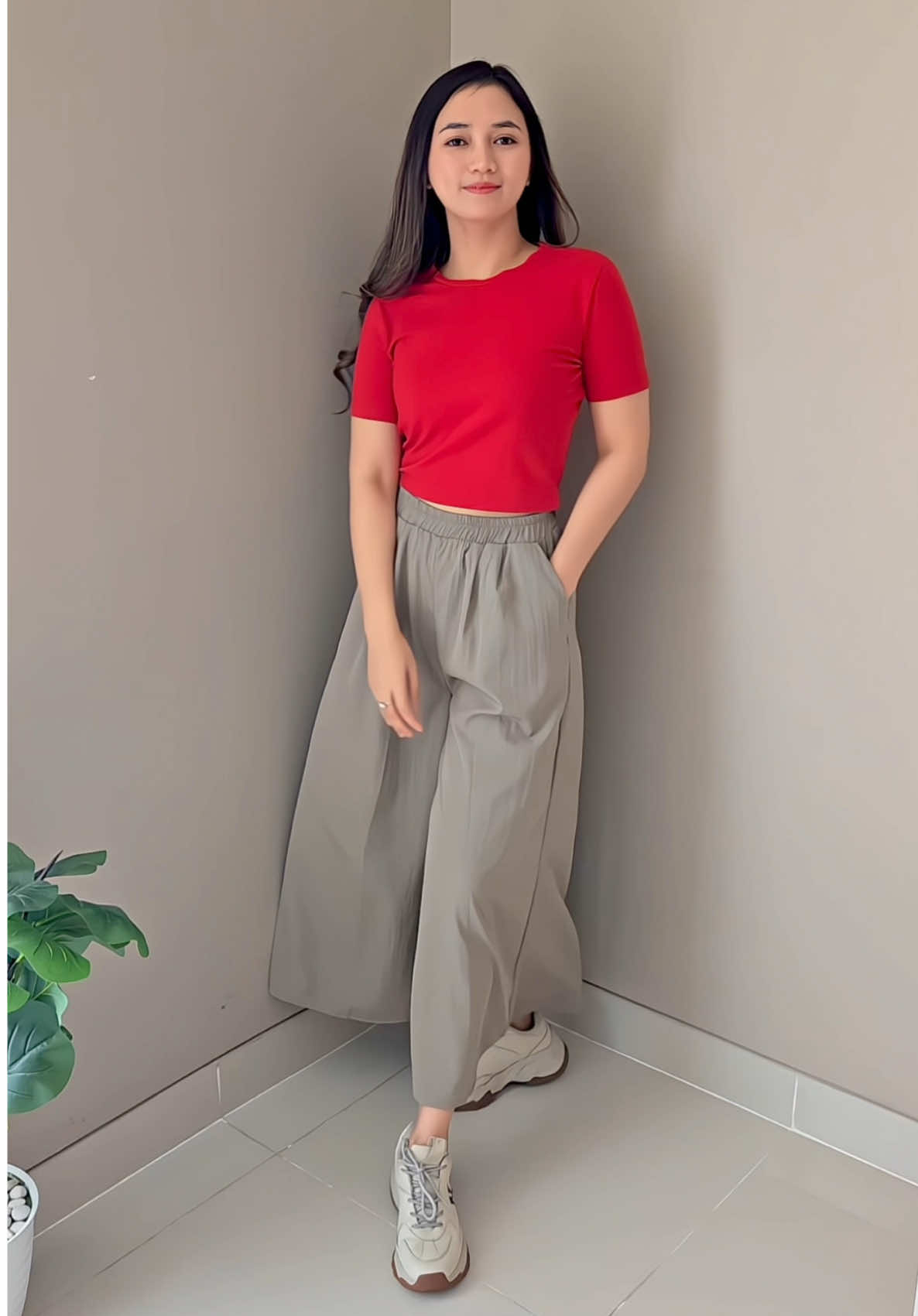 Celana kulot tp sekilas mirip ROK @Chicmore Basic  Pinggang full karet & bahan ringan poll😉  #celanakulot #chicmorebasic #kulot #celanawanita 