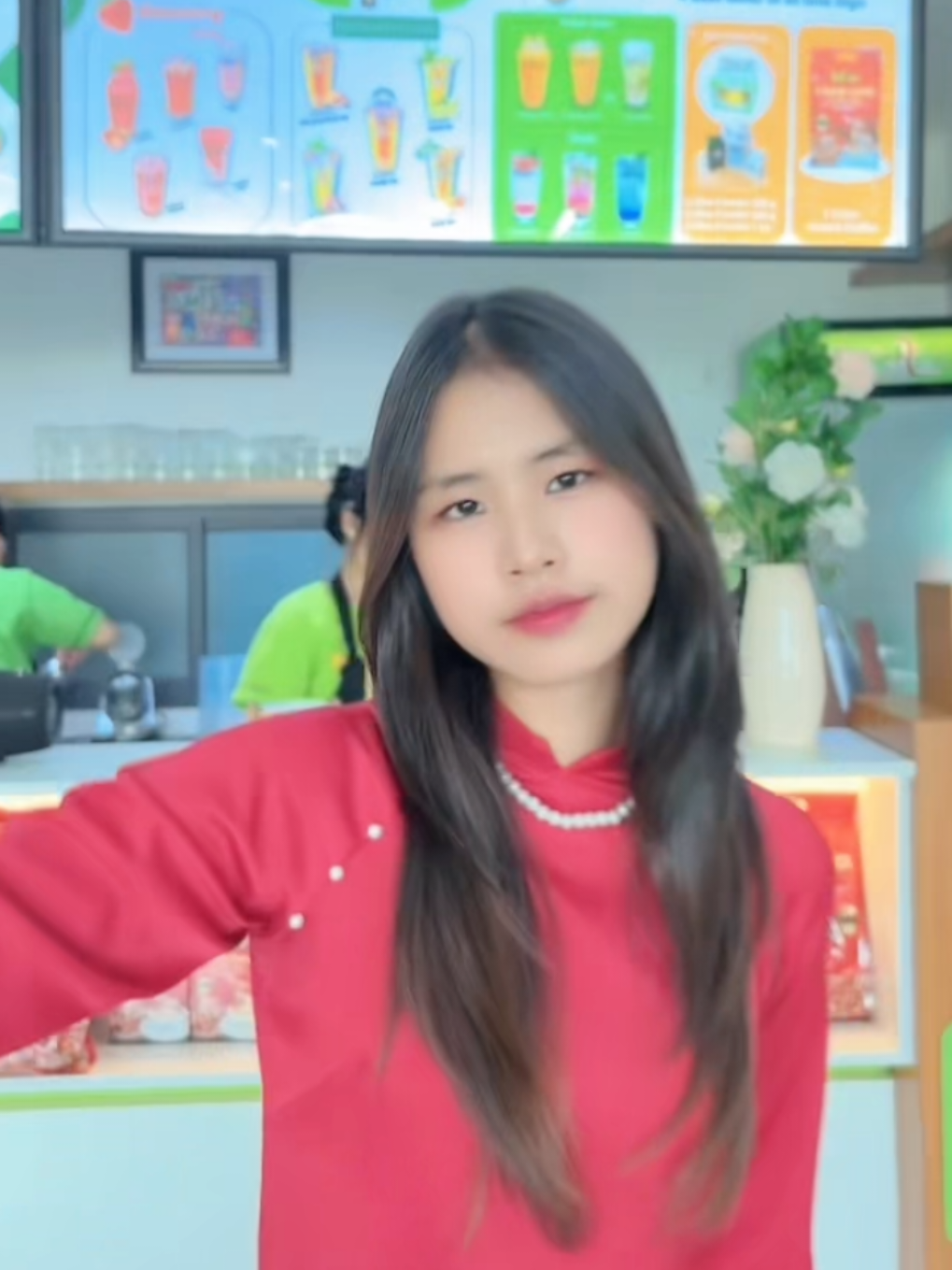 ဒီသီချင်းလေး Trendနေလို့🫶🏻#vietline #အချစ်ပင် #ပုံရိပ် #coffeeshop #dance 