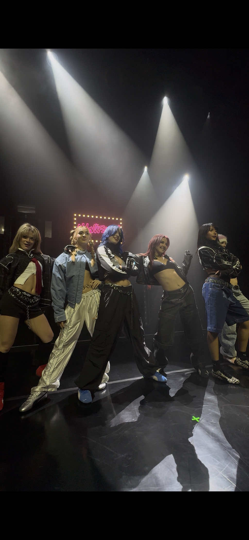 diva solak @minasolakk #amator #manifest 