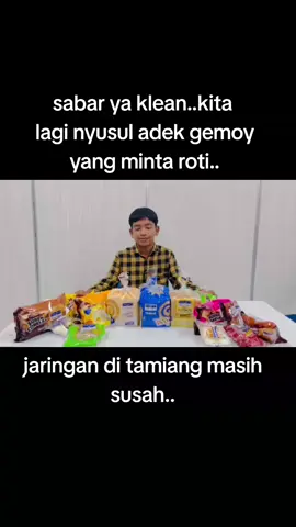 alhamdulillah @sariroti_rotinyaindonesia  sabar yang kalian,kita lagi mencari adek gemoy yang minta roti..#prayforaceh #bencanabanjir #acehviral #donasi #acehtamiang 