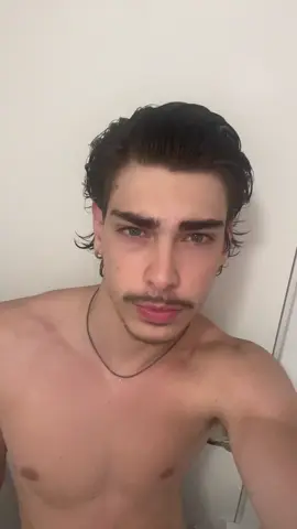 D ont so pra tirar dos rascunho  #looksmax 