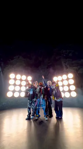 MV特設ステージでViva!Paradise!🌴 @高尾颯斗 @なおたー  #RIDE #ONENONLY #ワンエン #ワンエンAMAZONIA 