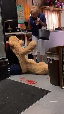 #funnyvideo #prankscare #funnyprank #scarecam #funnytiktok 