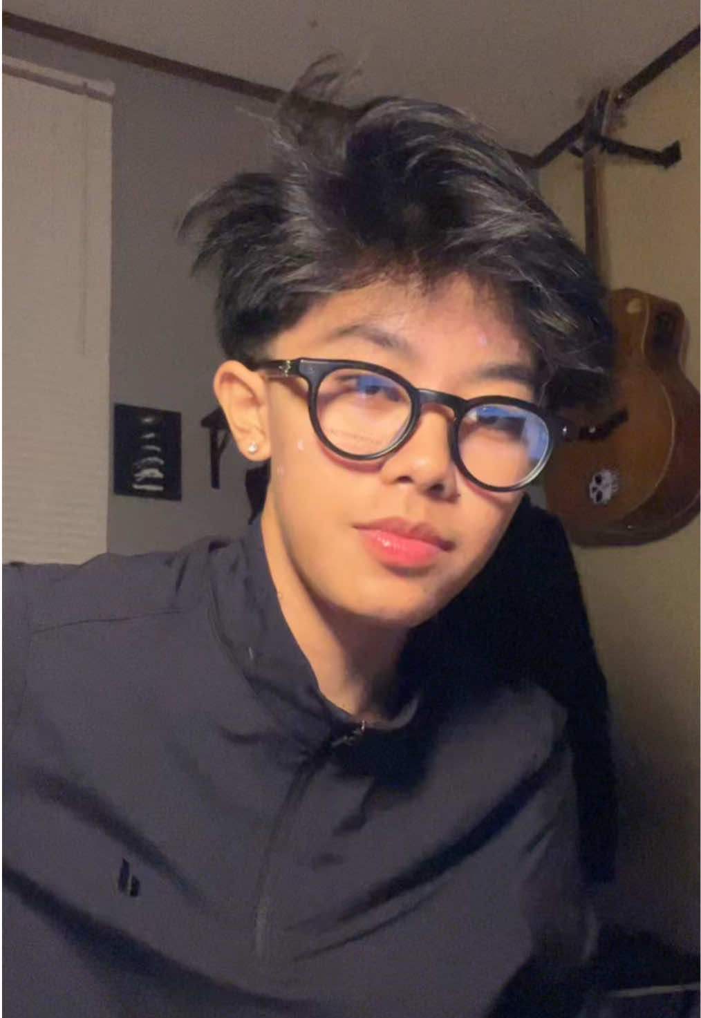 bersenja gurau @Raim Laode  