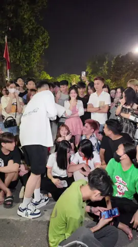 Em có chồng rồi nên 