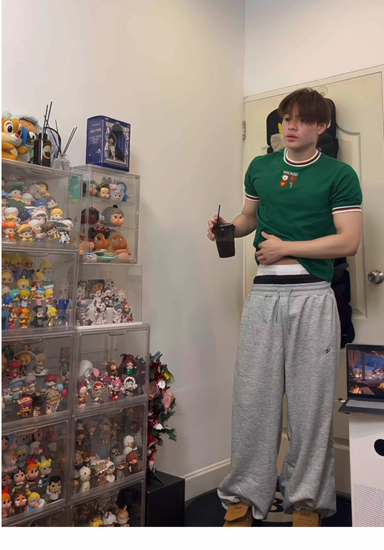 คริสต์ทีรู้คือ คิดถึงแต่เธอ เฮ้ย แย่จัง #wickedbrand #christmas #fyp #foryou #trending 