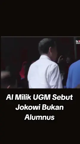 #AI Milik UGM Sebut Jokowi Bukan Alumnus