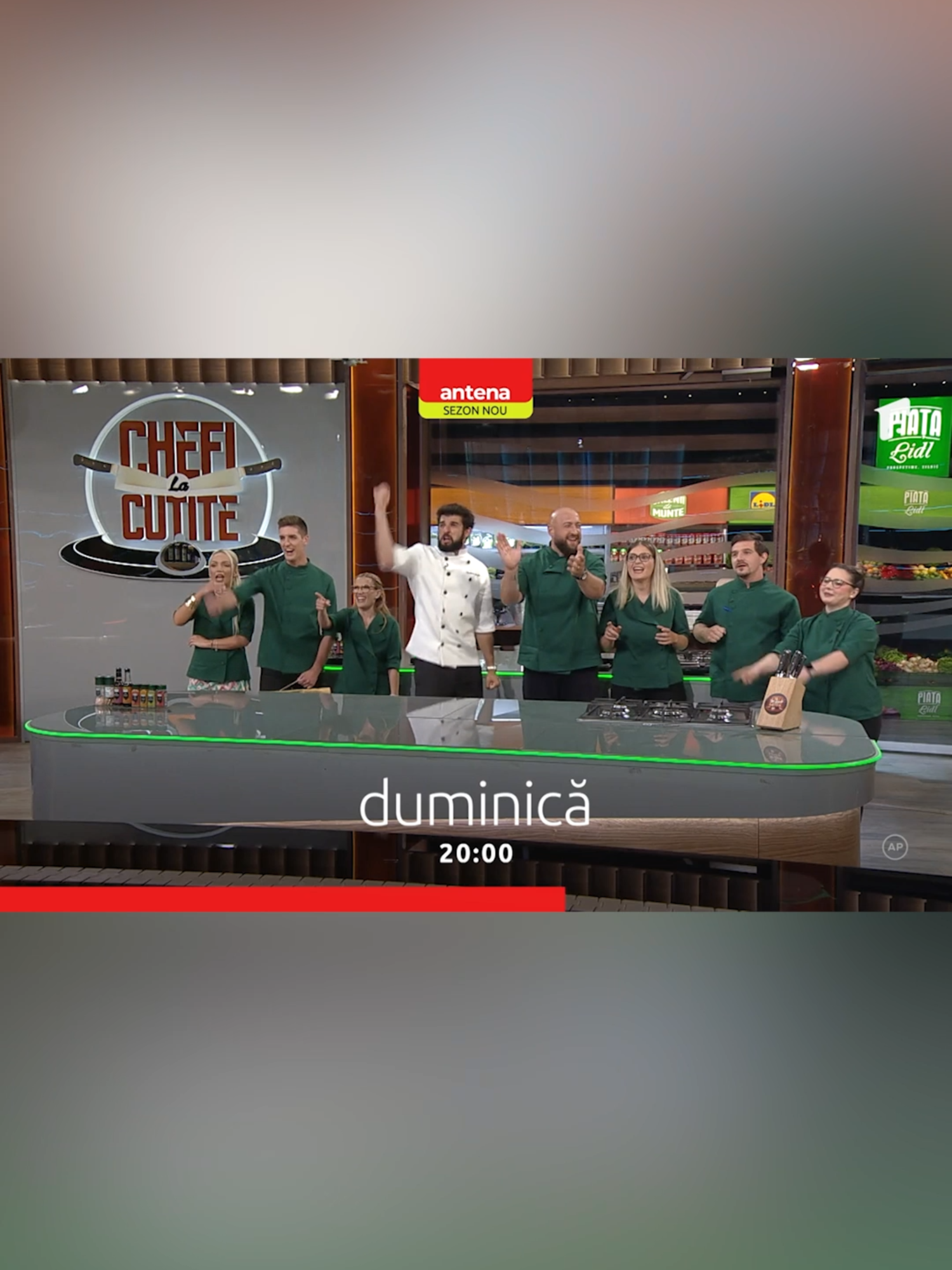 Cele 4 echipe pornesc în prima bătălie culinară! 💥 Preparatele se încing, presiunea crește, iar tensiunea atinge cote maxime! Nu rata Mâine, de la 21:10, o nouă ediție spectaculoasă, pe Antena 1 și AntenaPLAY! 🥳 #foryou #chefilacutite #gastronomie #antena1 #fyp