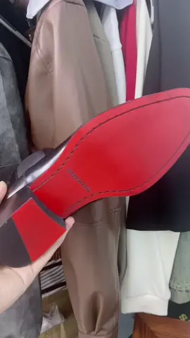 Giày đẹp muốn giá rẻ thì nhanh tay nha #giàynam #giayda #giaydedo #chelseaboots #zipboots 