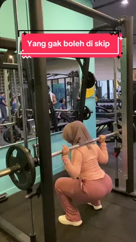 Aku gak skip minum creatine dari vectorlabs @Everydayimfitness Supplement , bikin tenaga 🔥🔥🔥 #gym #creatine #vectorlabs #gymrat 