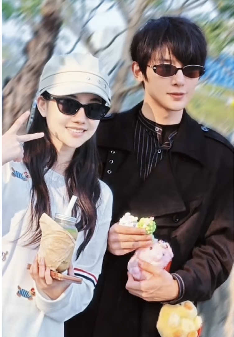 Trò chuyện thân thiết với các chị fan Trung như 1 gia đình vậy đó, cảnh giới cao nhất của việc theo đuổi thần tượng 🥰☺️🤗 #朱一未白昕怡 #zhuyiweibaixinyi #chunhatvibachhandi #smileyaries #xuhuong 