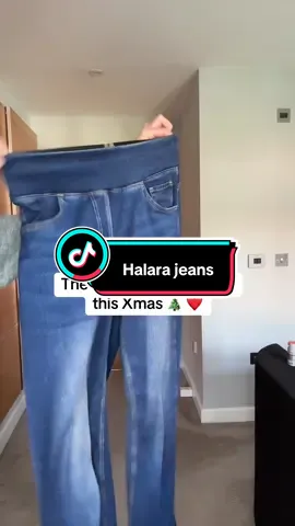 The only jeans you need this Xmas @halara.wardrobe #tiktokmademebuyit #halara #activeinhalara 
