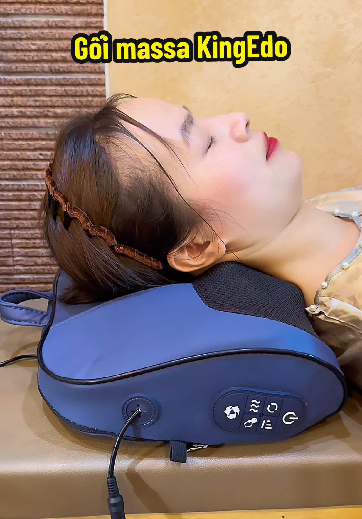 Trả lời @𝓛𝓪𝓷𝓪 𝓐𝓷𝓷𝓲𝓮 🌷✨ Gối Massage Cổ Vai Gáy KingEdo cao cấp #goimassage #goimassagecovaigay #kingedo #goimassagehongngoai #vanvuive6262  @Vân Vui Vẻ 6262✅ 