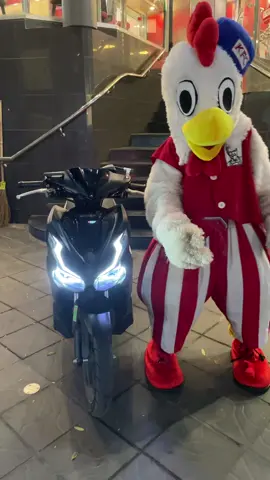 Mang con ruồi jollibee đến đâyyyy@Bún riêu cua🦀 #jollibee #kfc292batrieu 