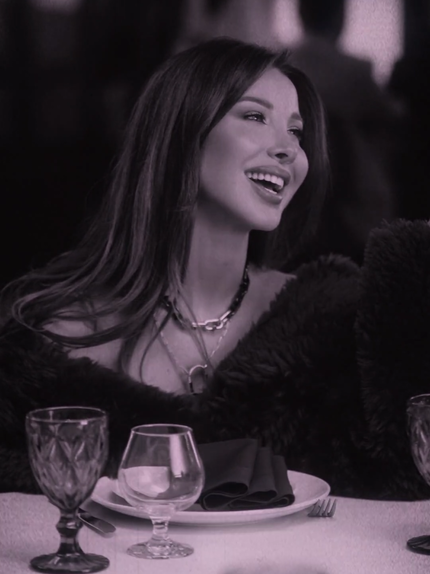 يا حب أعيش أجمل أيام 😩💓 #نانسي_عجرم #NancyAjram #ومعاك #fypツ #trend 