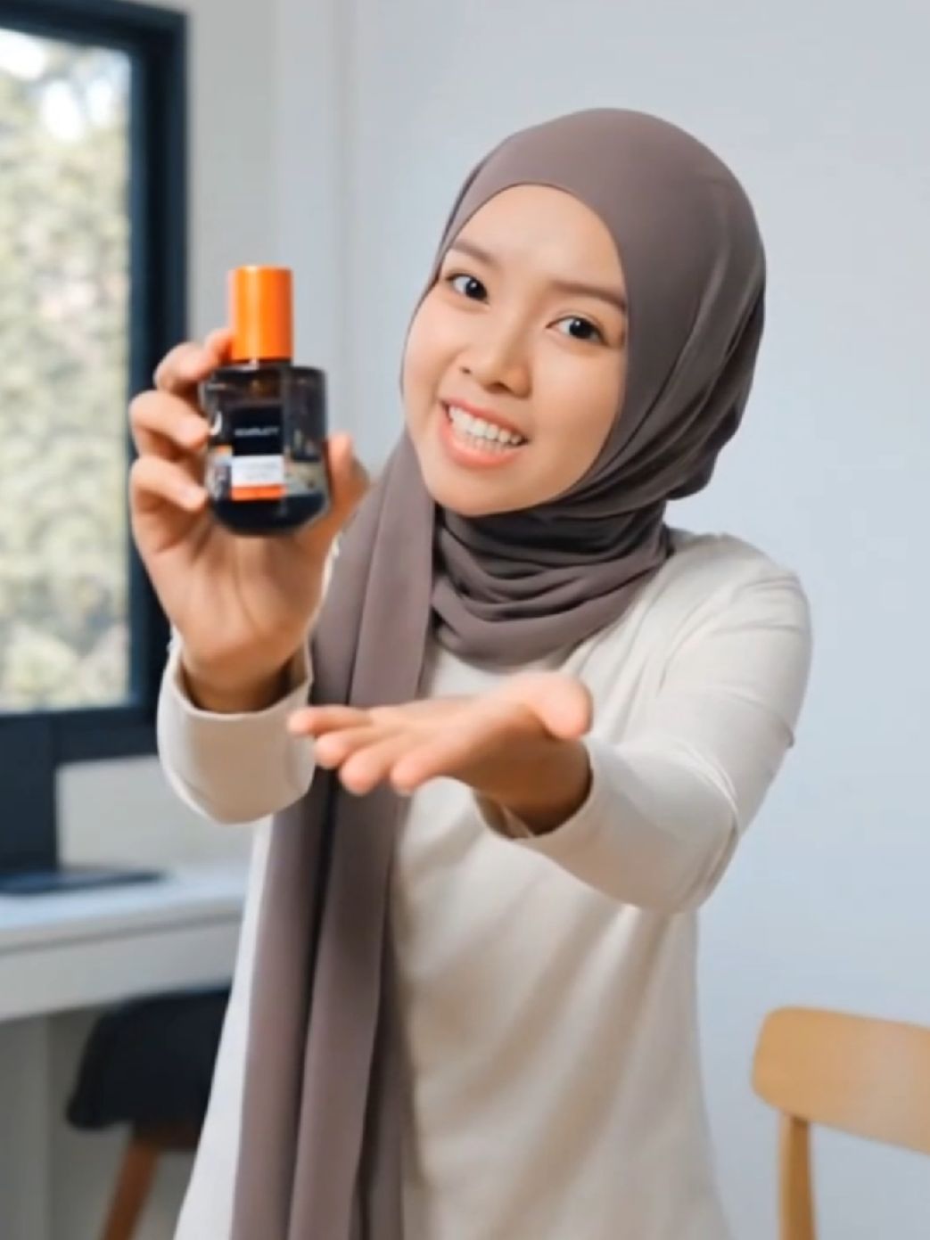 Parfum dari scarlett tahan seharian #scarlett #parfum #minyakwangi #foryou #racuntiktok 