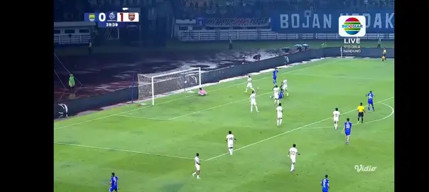 Ramonnnn cintakuuuu pecah telorrrrrrrrr🥶💙 #matchday #3point #persibbandung #persib 