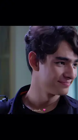 senyum lu her digandeng😭🤏🏻#harryvaughan #aqeelacalista #asmaragenz #sctv #CapCut 