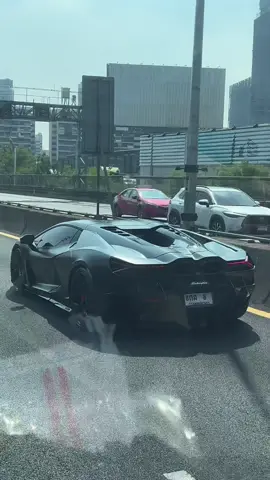😱😱#lamborghini #bangkok #lamborghinirevuelto #ฟีต #ความฝัน 