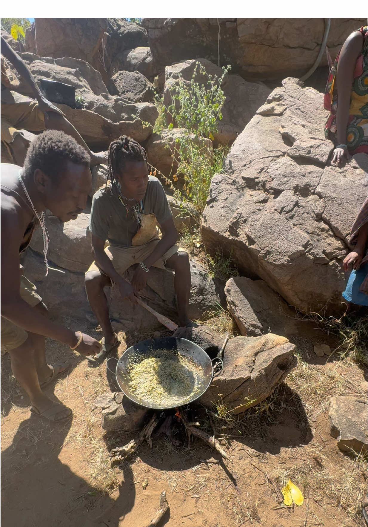 “Handmade Baobab Spoon 😇🪵” A Hadzabe hunter is crafting a spoon from the baobab tree — all by hand! Their traditional skills are incredible, passed down through generations with so much patience and precision 🥄✨ #Hadzabe #hadzabefood #BaobabTree #Handcrafted #TribalSkills