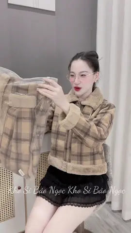 Ấm rẻ đẹp mấy bà ạ #aodaqc 