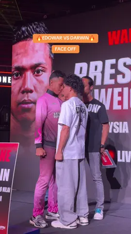 THE WAR MALAYSIA vs INDONESIA SEMAKIN DEKAT 🔥🥊 Buy pay per view https://vidio.onelink.me/SuiK/warzone2025 TICKET DI SINI 👇🔥 🎟 warzoneticket.com 📅 6 & 7 Disember 2025 📍 Arena N9, Nilai 📲 Follow hype & updates: linktr.ee/wwc.championshipp WATCH OUR LATEST YOUTUBE UPDATE 🔥 YUSUF AZMI SEMBOYAN TV | WARZONE WORLD CHAMPIONSHIP | SHUIB CHANNEL | VIDIO | RUDY GOLDEN BOY AGUSTIAN #WWC2025 #WarzoneWorldChampionship #FightNight #MalaysiaVsIndonesia #CombatSportsMY .@Harimau Malaya @BAKU HANTAM @vidiooriginals 