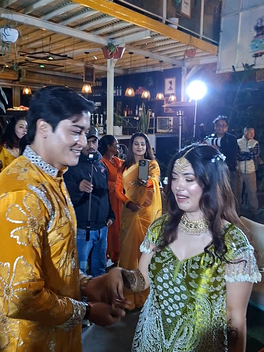 yo maya haina ra with @Poojasharma❤️❤️ nd @BANIYAYUDDHA mehendi ... congratulation both of u...