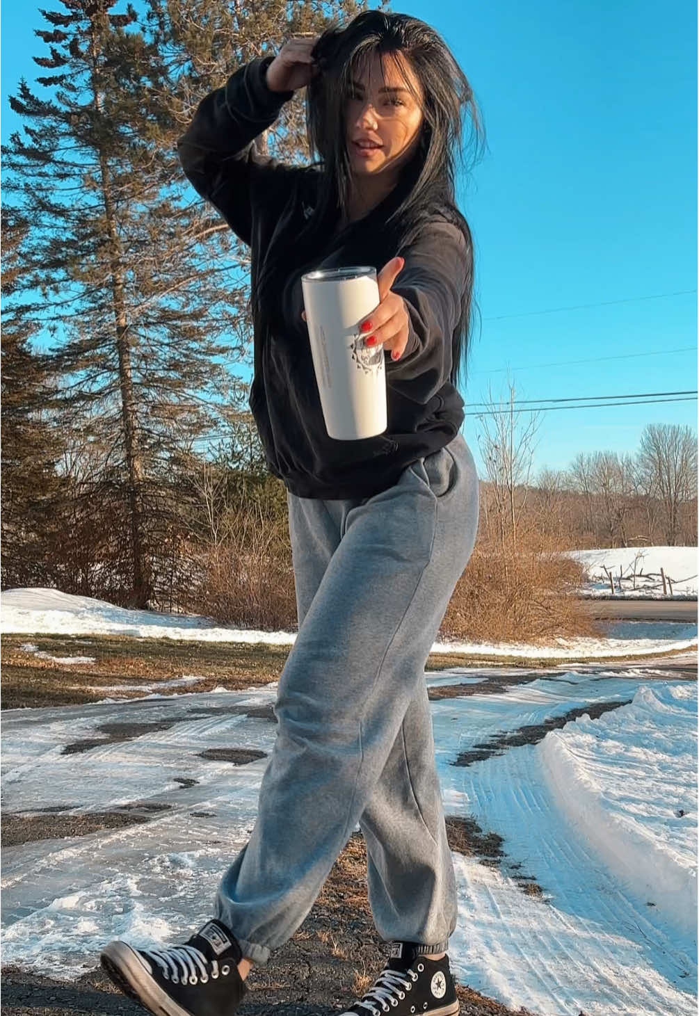 actually besties i’ll take the sun cause it’s -1 outside in Maine rn🤣❄️😬 ——- #heeyitslil #fyp #alt #xyzbca #maine 