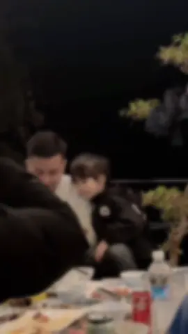 Phiên bản mini của ba 😘 đi ur mà con gái cứ đánh ganh sợ ba uống nhiều thôi 🥰🥰🥰 