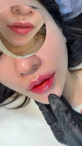 “Đàn ông có tiền thì năm nào cũng có phụ nữ 18 tuổi… Phụ nữ có tiền thì năm nào cũng là 18t.” #moixinh #moithietke #daotaofillerbotox #daynangcao #oceanpark1 