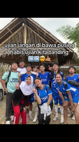 tunggu pas uda waktunya😜🙌🏽#futsal #bhorzue70 #lewatberanda #katakata #pertandingan 