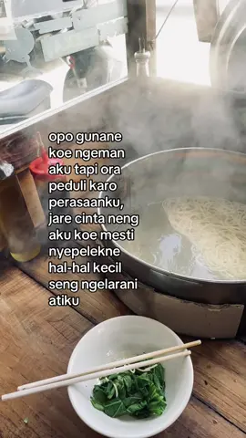 #mieayam #baksowonogiri #katakata #lewatberanda #4upage 