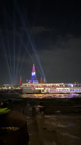 รอคอยยยย🎆🎇#พลุวัดอรุณ #วันพ่อแห่งชาติ #2568