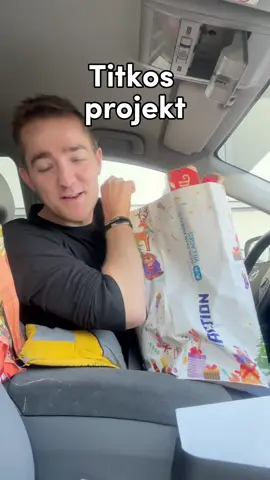 Mama, papa - szeretünk ❤️❤️❤️@B O G I 🌿  MOM LIFE  #mama #FamilyFun #gls #gift 