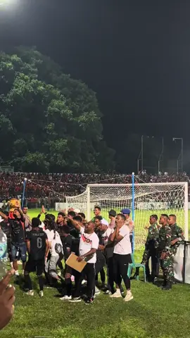 Awas king mau lewat🧡🖤#fyp 