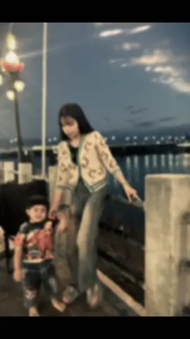 #CapCut มันคงน้อยไปแหละ🫡🖤#ถนนคนเดินอุบลราชธานี #ริมมูลอุบล #อุบลหวานมากกกก❤️‍🔥🤫 #สาวอุบล❤️ 