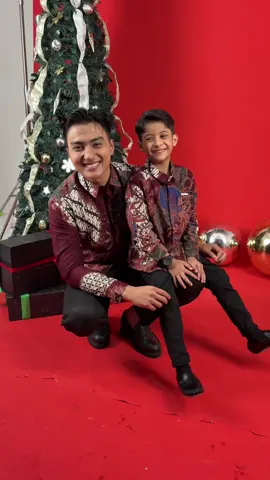 Natal udah punya baju kembaran sama si kecil belum? Check keranjang kuning! #laskala #batik 