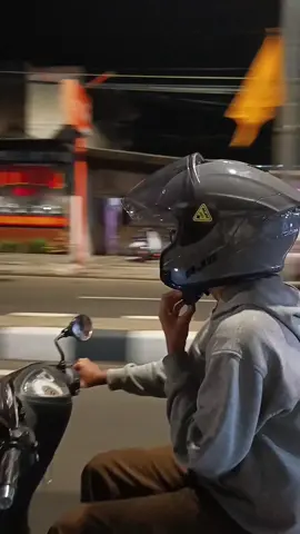 hp 2 jt macam apa ini 😹  #TECNOFansIndonesia #TECNOIndonesia #CAMON40 #camon40series @TECNO Indonesia Store @Tecno.jabar.jateng 