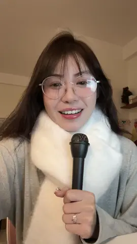 Có ai xem đĩa cưới của ba mẹ có bài này hong #hellokittyhii 