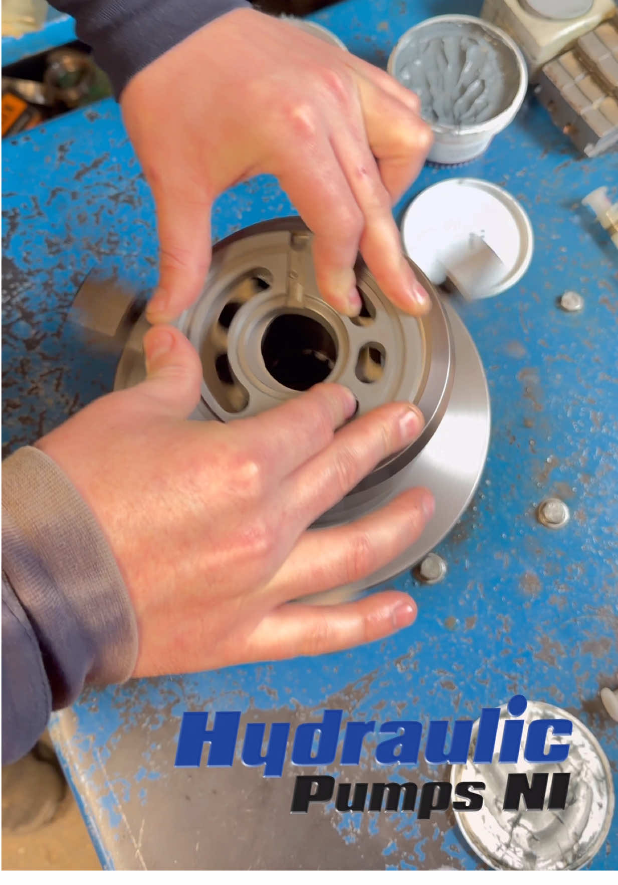 This is what precision looks and sounds like ⚙️ Turn your volume up for this one!  This lapping machine was designed in-house to restore concave and convex surfaces with absolute accuracy 👌🏼  #Engineering #HydraulicRepair #ASMR #WorkshopASMR 