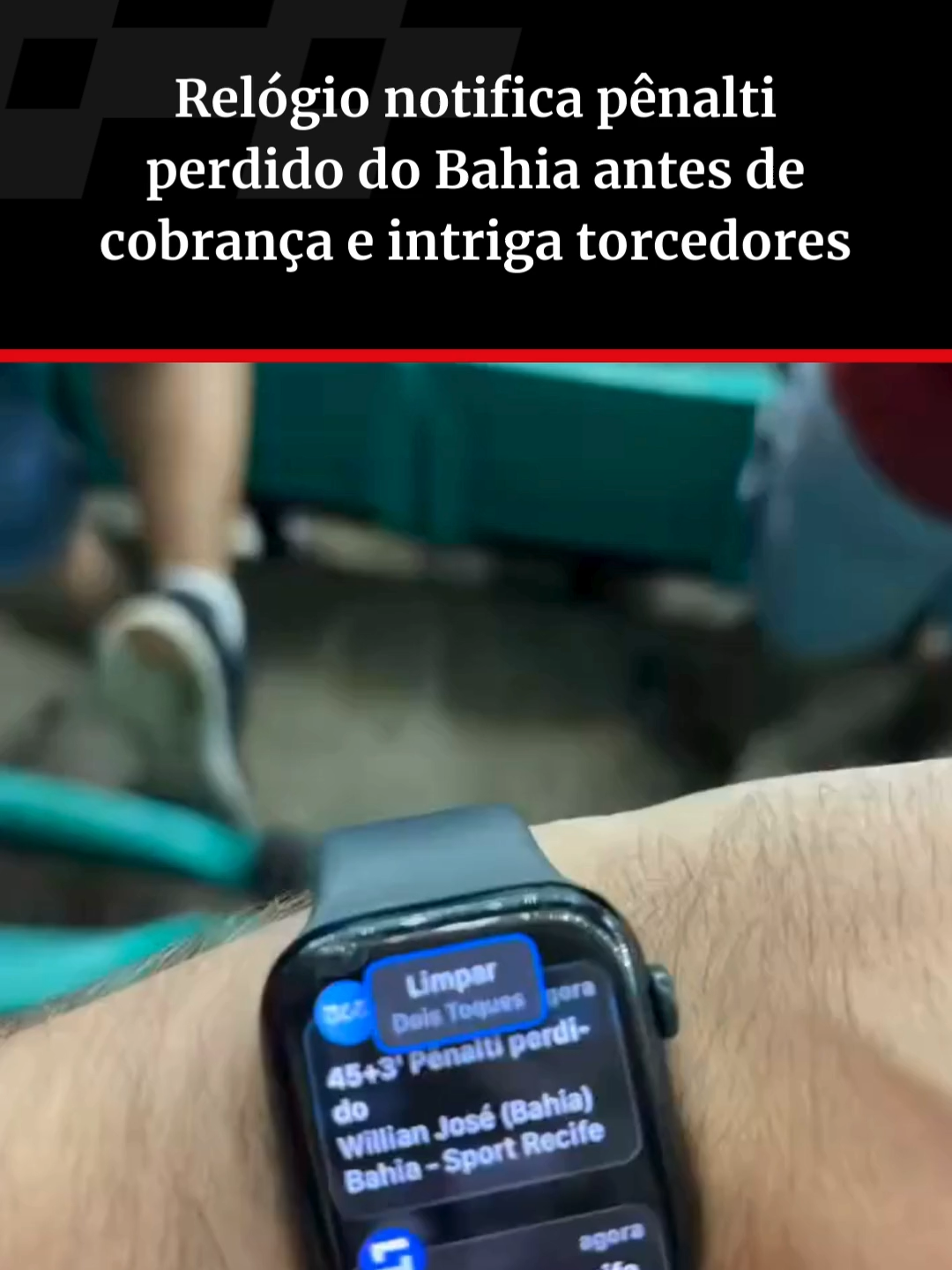Uma cena incomum marcou a 37ª rodada do Campeonato Brasileiro na quarta-feira (3/12). Isto porque um torcedor recebeu a notificação de um pênalti perdido antes mesmo de William José, do Bahia, realizar a cobrança diante do Sport. #sport #futebol #bahia