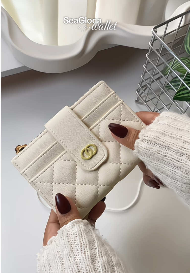 unboxing my new compact wallet from @Seaglocabagph ✨🫶🏻 #wallet #walletforwomen #seagloca #compactwallet #walletrecommendation 