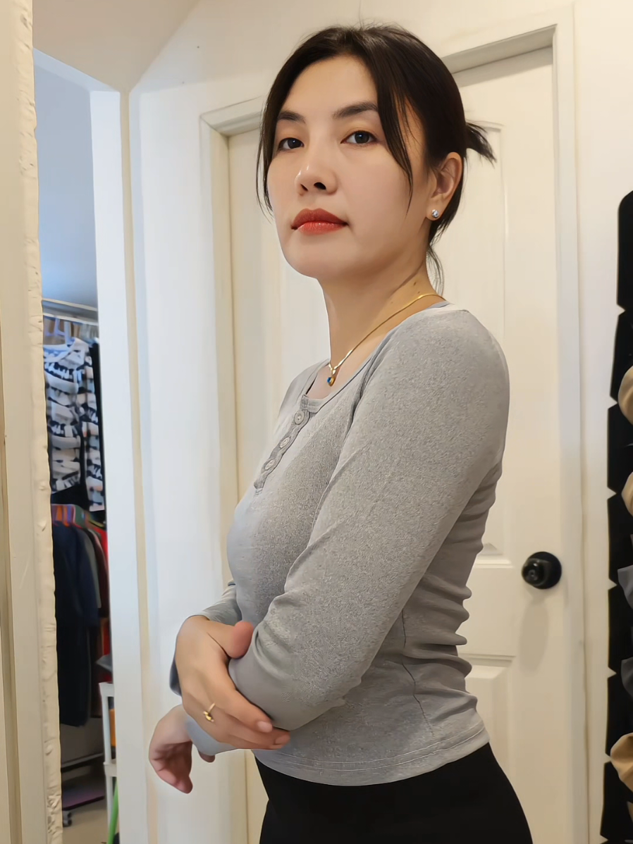 #เสื้อแขนยาวผู้หญิง 