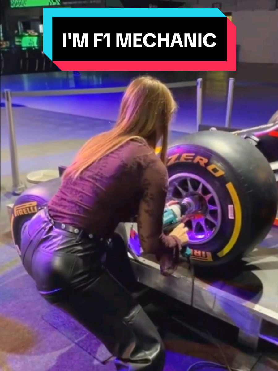 Did you notice? #qoqsik #f1 #sweden #twitch #fyp 