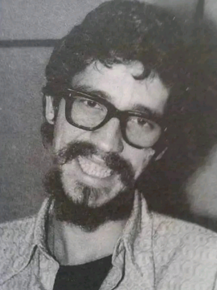 Raul Seixas - Gitá, 1974. #baghavadgita  #raulseixas  #malucobeleza  #medodachuva  #jerryadriani 