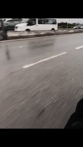 Đừng buồn vì nó đã kết thúc. Vì sau sự kết thúc sẽ là khởi đầu mới !