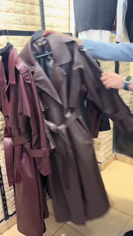 بالطو جلد #ترند #womenwear #ملابس_الموضة_الستايل_جميل #ملابس_نسائيه #ملابس_بنات 