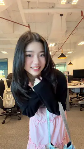 iya maunya sama kamu ajaa #fyp #officeoutfit #OOTD #petitefashion #outfitinspo 